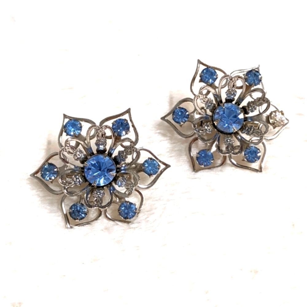 Vintage Scatter Pins Silvertone & Sky Blue Rhinestones -Floral Motif